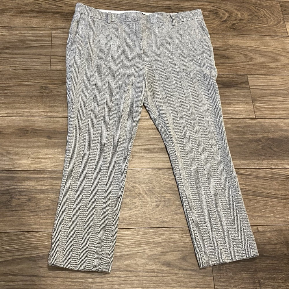 Ann Taylor Herringbone Knit Size‎ 14 Stretch Straight Leg career wear